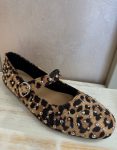 Merceditas Animal Print Tachuelas