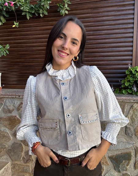 Chaleco Tachuelas Botones Beige