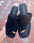 Sandalias negras