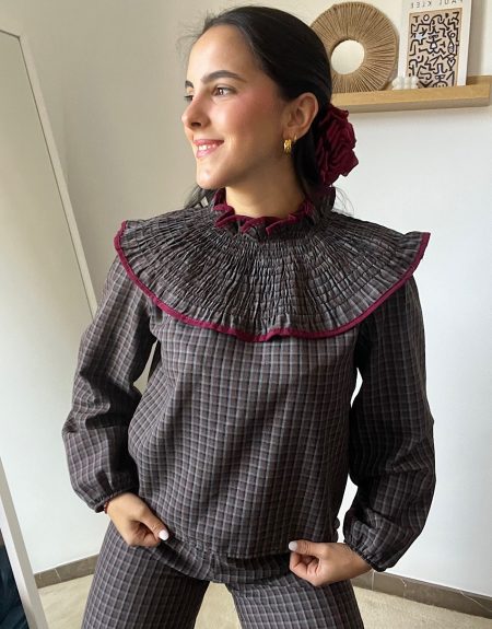 Blusa cuadritos marrones